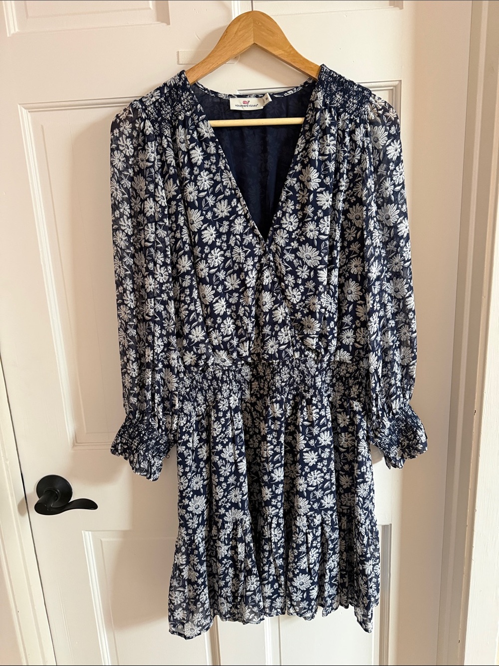 Vineyard Vines Navy and White Floral Long-Sleeve Tiered Dress